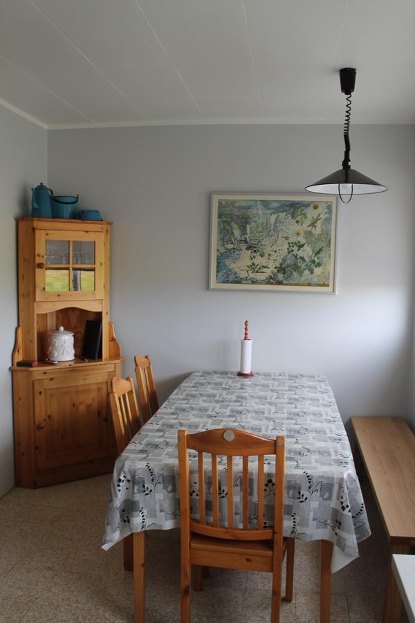 Midhop Guesthouse Thingeyrar Екстериор снимка